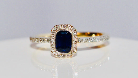 9 Carat Yellow Gold Sapphire & Diamond Ring
