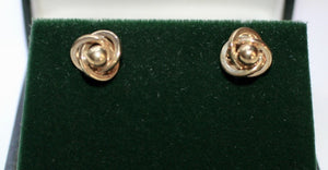 9 carat yellow gold knot with ball studs