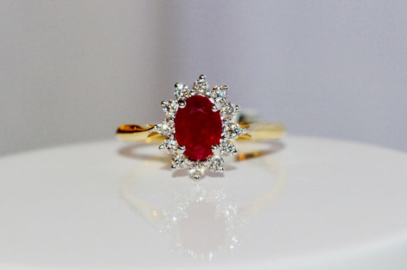 18 carat yellow gold Ruby & Diamond Oval Cluster #75033