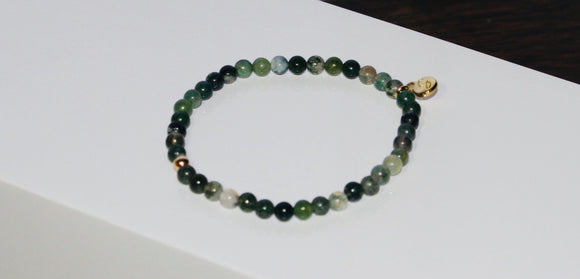Moss Green Agate Saturn Bracelet Sm from The Sparkling Jewels Collection